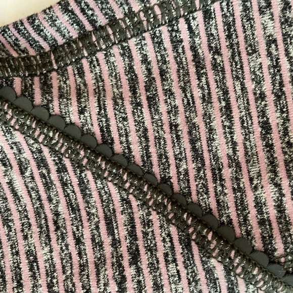 Lululemon Race Your Pace 1/2 Zip 4 Grey Mauve - Picture 10 of 14